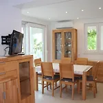 Apartamento With Parking Space Pirovac, Sibenik - 24766 Pirovac
