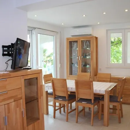 Lejlighed With Parking Space Pirovac, Sibenik - 24766 Pirovac