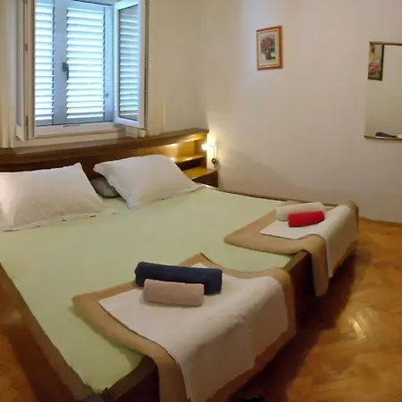 شقة With Parking Space Pirovac, Sibenik - 24766 بيروفاتش