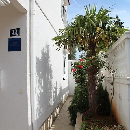 شقة With Parking Space Pirovac, Sibenik - 24766