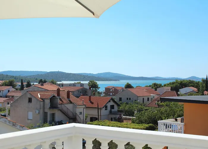 With Parking Space Pirovac, Sibenik - 24766 * ピロヴァッツ