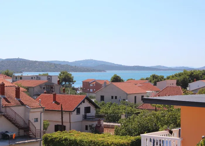 With Parking Space Pirovac, Sibenik - 24766 アパート *