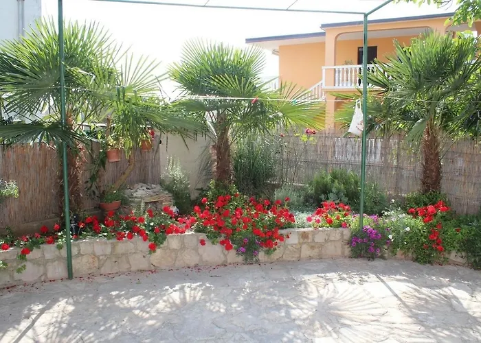 With Parking Space Pirovac, Sibenik - 24766 * ピロヴァッツ